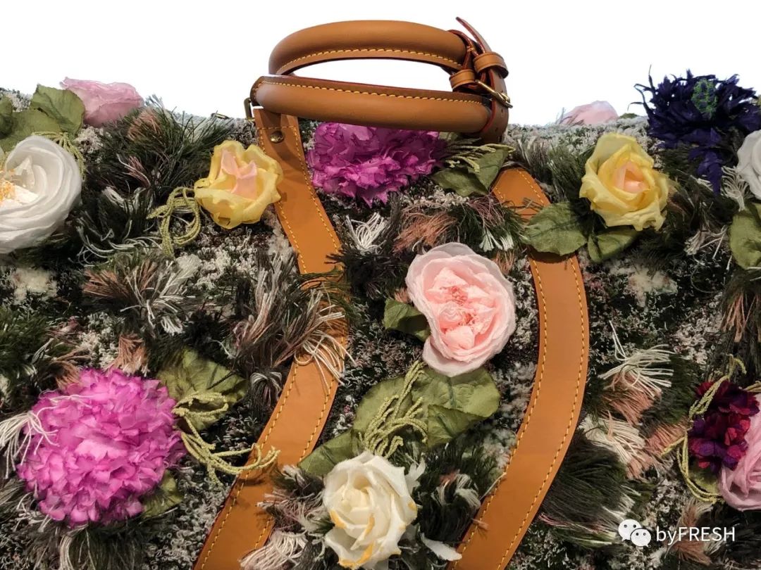 不想上班不想工作只想呆在家里,不想上班不想上学只想混吃等死