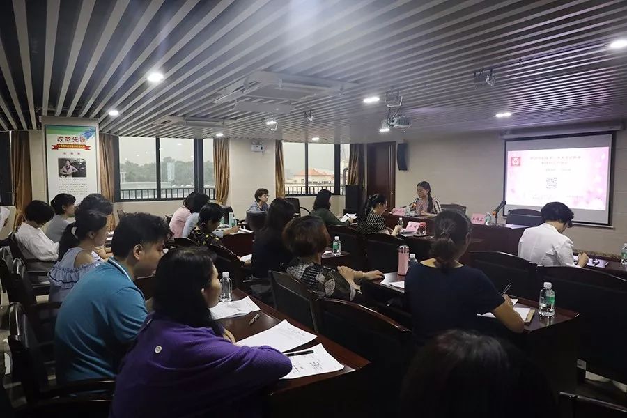 孕产期关爱相伴健康讲座,产科护理科普活动周关爱女性