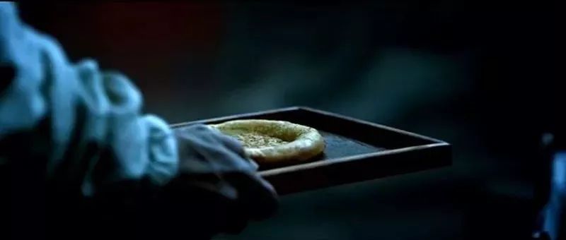 脸上有疤却很帅的男人,脸上有刀疤的男人都是什么人