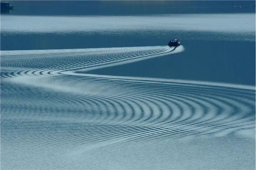 又挖到个21℃的清凉山城，还藏着人均¥300+就能入住的浙南“小星野”，仅限200套