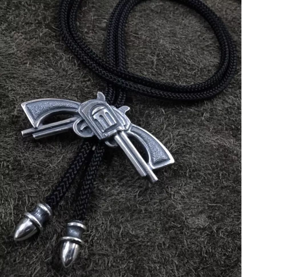 六叔的银饰没我的帅，还没我的便宜