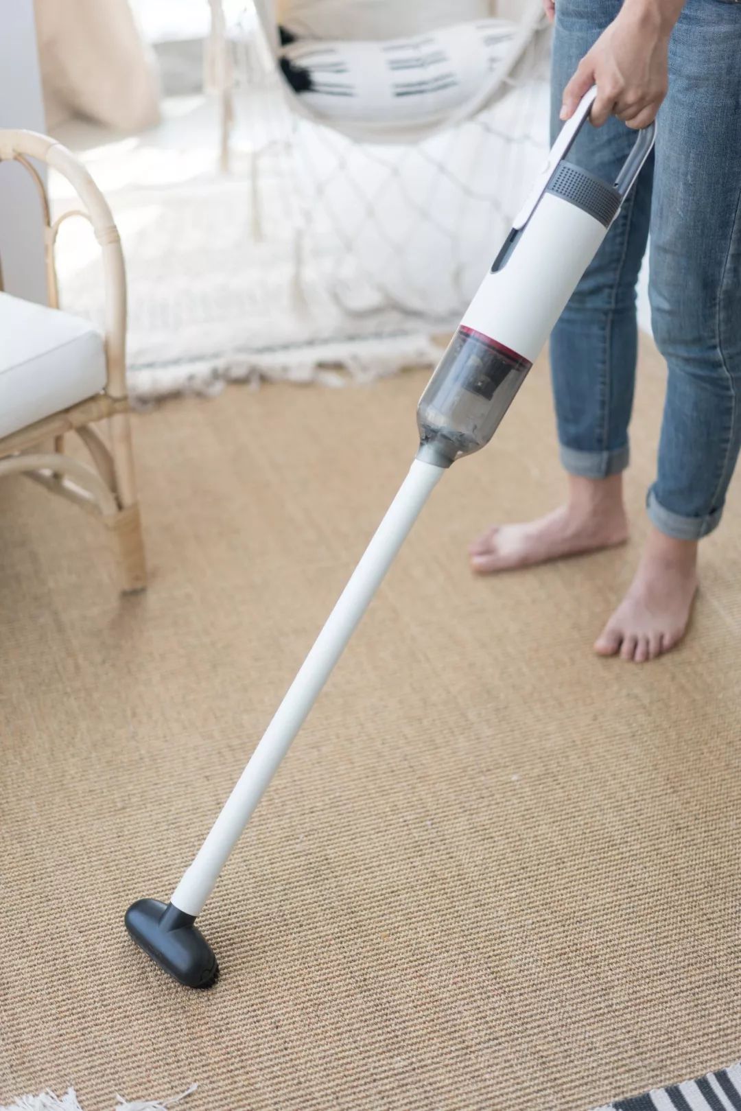 无绳便携式吸尘器,不用充电的家用小型吸尘器