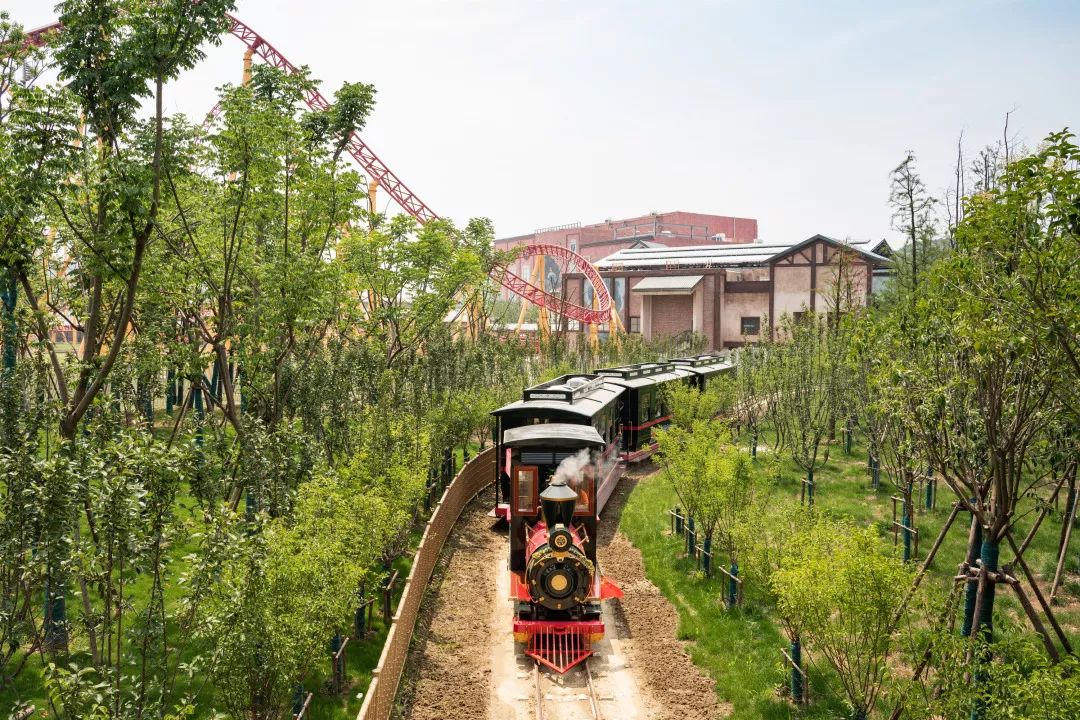 奇积乐园工程队发生巨大冲突 (奇积乐园第一集)