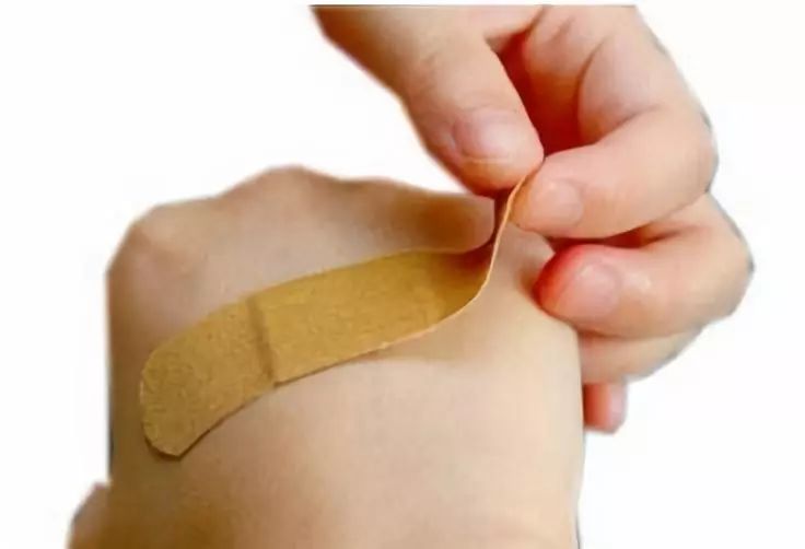 日常生活中如何处理伤口,伤口纱布粘连处理技巧