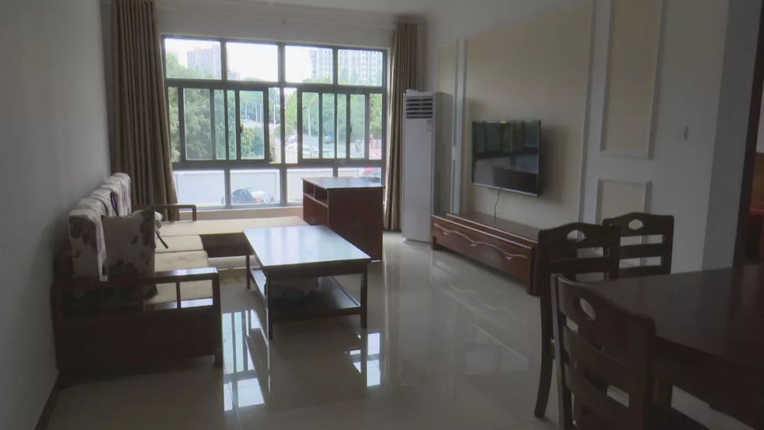 株洲市石峰区有钱人,石峰区月租房500元公寓