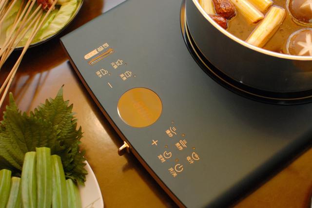 瀛曞闃茶緪灏勭數纾佺伓,鑰佸紡闃茶緪灏勭數纾佺伓