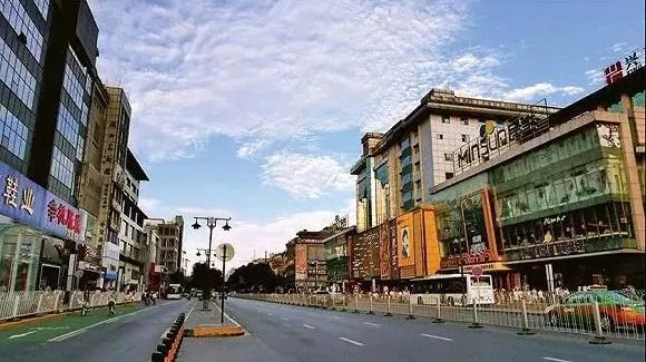 西安钟楼商圈事件真相,西安钟楼商圈历史