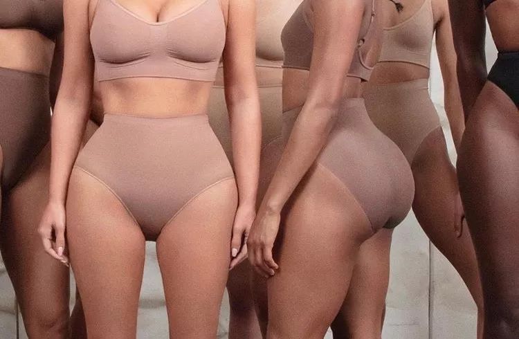 世界第一翘臀遭日本“封杀”,创立“和服内衣”:这是文化*辱侮**