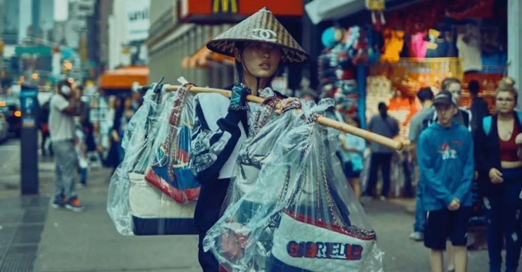 世界第一翘臀遭日本“封杀”,创立“和服内衣”:这是文化*辱侮**