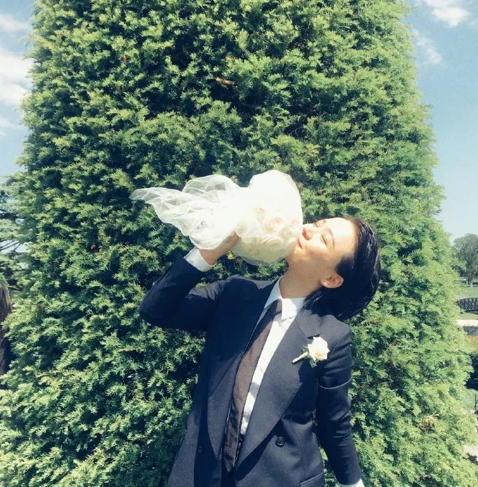 花钱减压｜不看泰剧的人都看了《吹落的树叶》,但某些人看来就是一部《不脱妆的粉底》