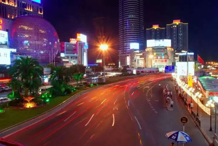 上海城市规划夜游灯光,上海晚上出行攻略旅游线路