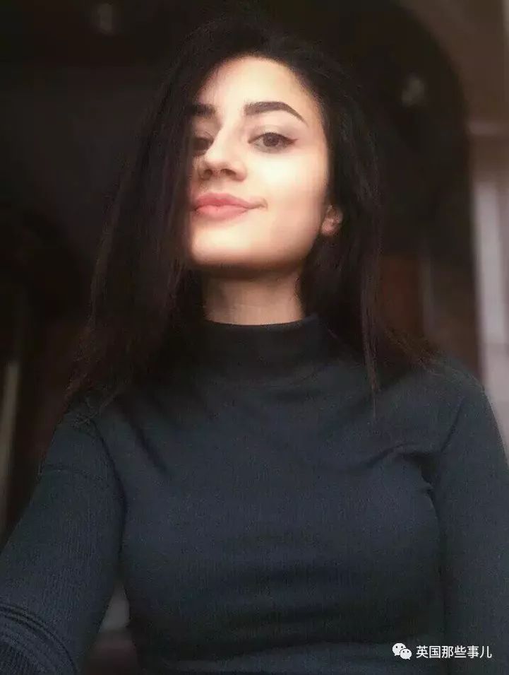 姐妹三人联手杀死残暴鬼父被控谋杀…近30万人求情：她们无罪