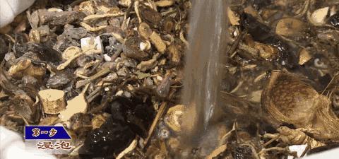 脱发月经不调,脱发姨妈不正常养生茶放什么