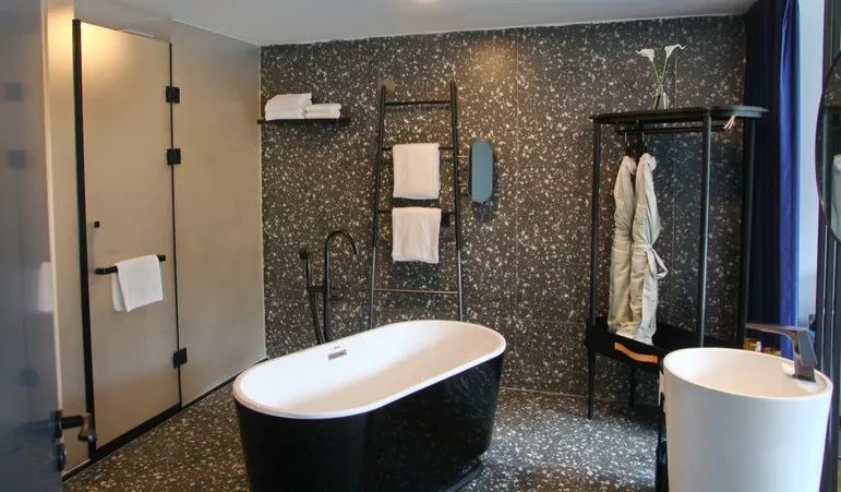 免费试住！速来撞进“青”凉时光！绝色山海之间，一家质感满分的有戏酒店，打算邀你来净化生活负能量