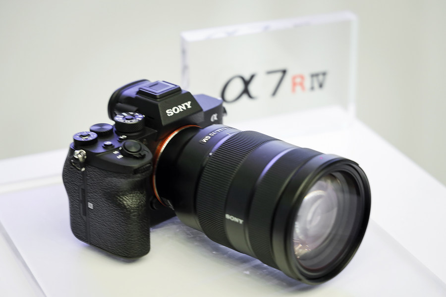 索尼最新全画幅微单a7riii,索尼alpha6000怎么样