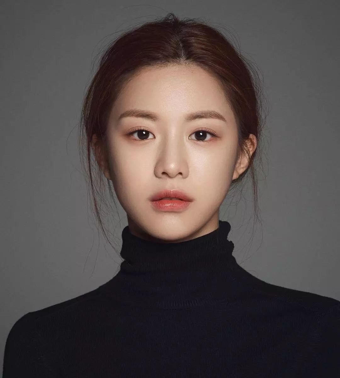 脸上搓下来很多泥,脸上搓出黑头