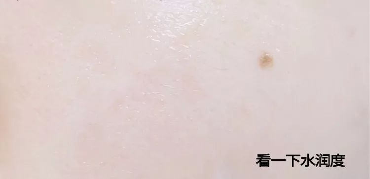 脸上搓出3斤泥！难怪又黄又暗又黑头！10秒给脸蛋“剥壳”，厉害