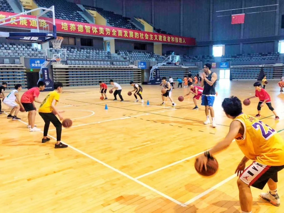 儿童篮球暑假班大礼包,暑假少儿篮球