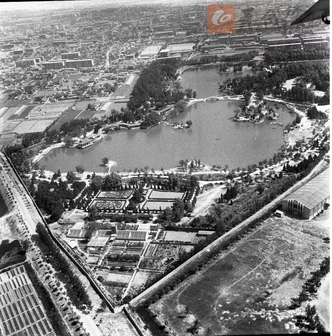 几代人的徐州记忆：三环路上数过车，体育场里踢过球，在云龙公园荡起双桨……