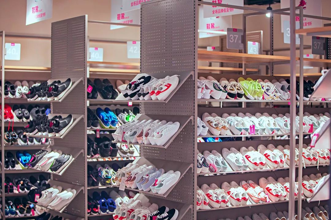 唯品会专柜女装折扣店,唯品会西北总部及仓储运营中心