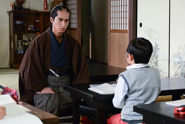 为什么日本人这么热爱三国,为什么日本的男人那么可爱