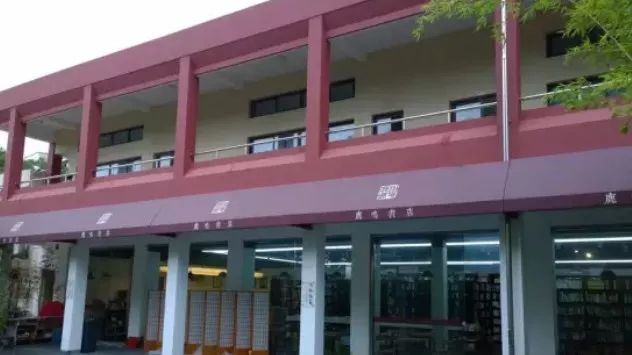 都上央视了！大学校园书店怎么突然这么火？