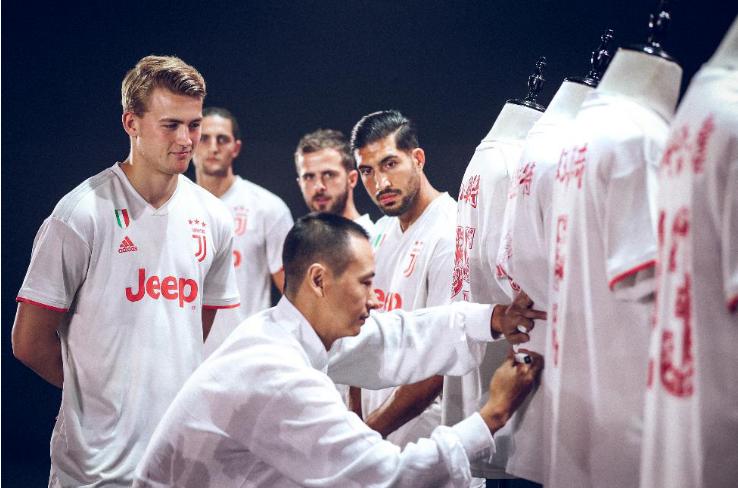 尤文图斯球衣客场2020-2021欧冠,尤文图斯新球场开幕