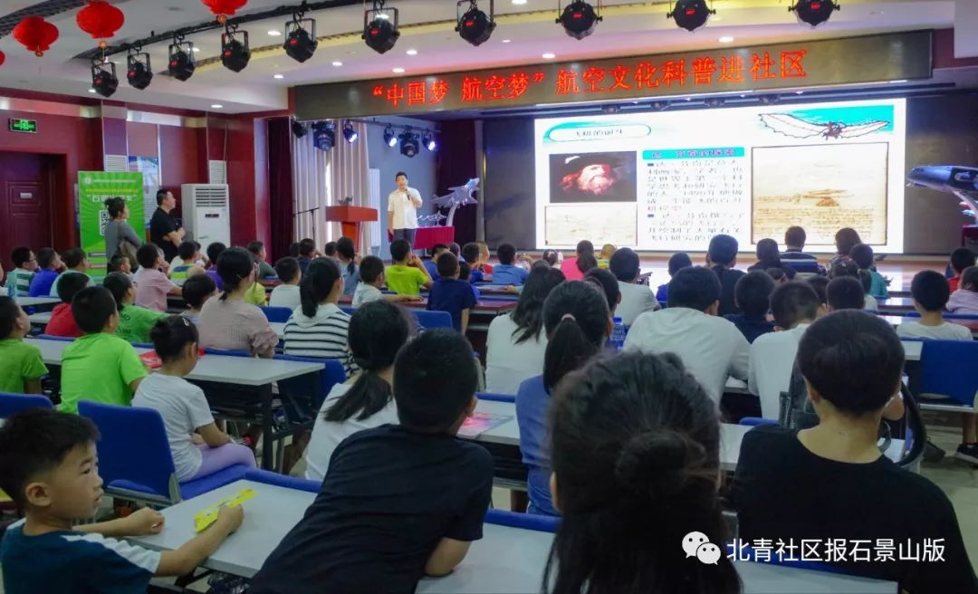 看小朋友玩大颗粒乐高积木,看小朋友玩大颗粒拼装