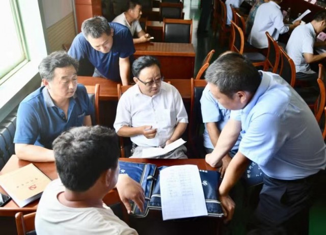 连锁超市、电商企业都来了！市商务局送来南山桃“长效药”