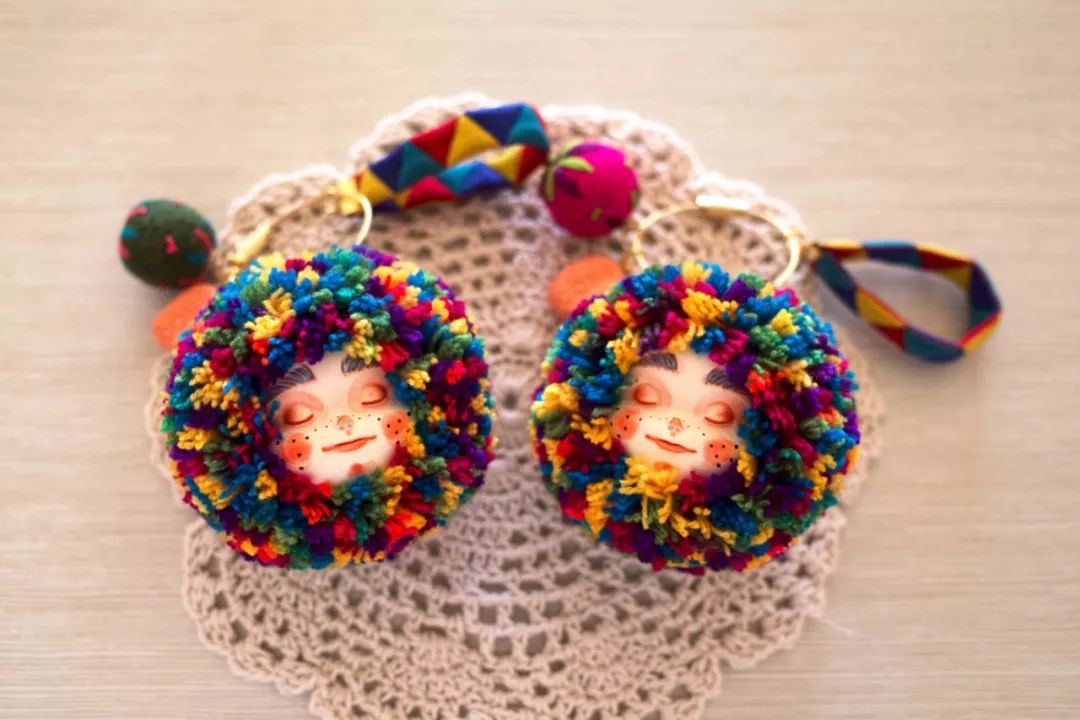 她把幻想做成超萌玩偶！教你创作属于自己的爱心手作「免费公开课●大大微讲堂」