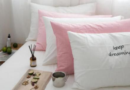 洗枕头黄渍小妙招,枕头套油腻发黄咋办