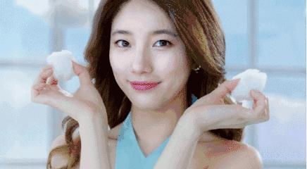 睡前一分钟做好这件事就能抗皱纹,最近比较火的淡化皱纹方法