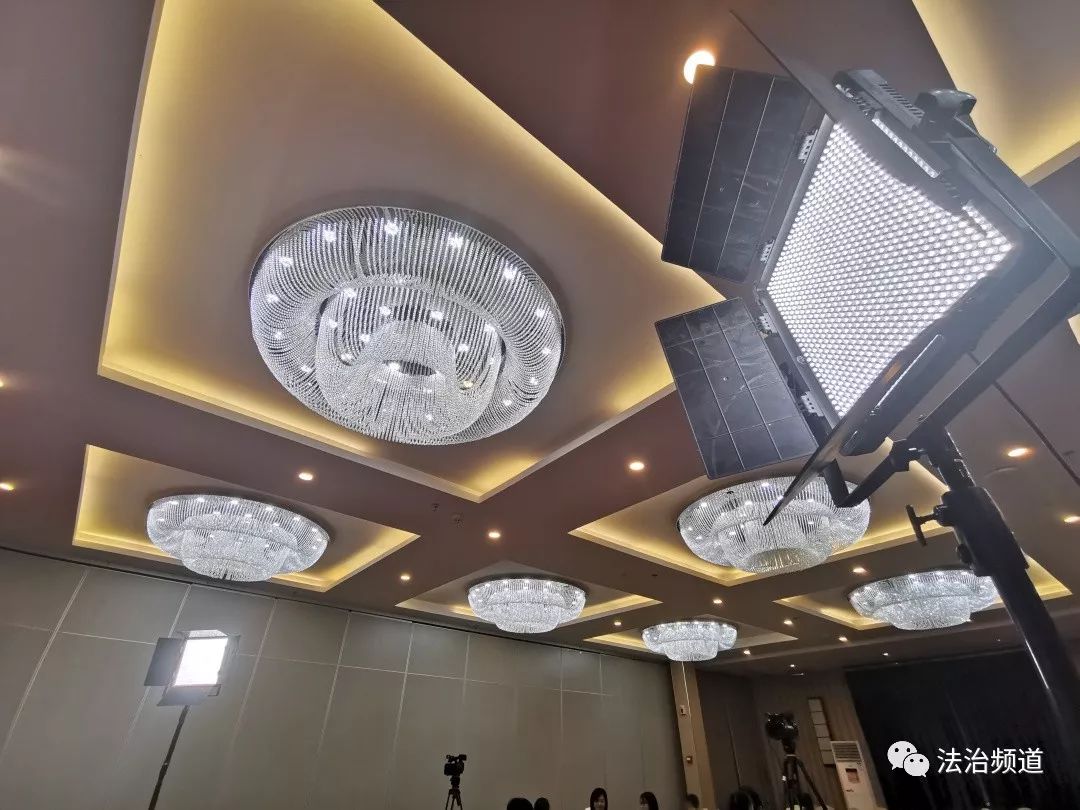 华夏欢乐诵鸣笛启航——郑州站