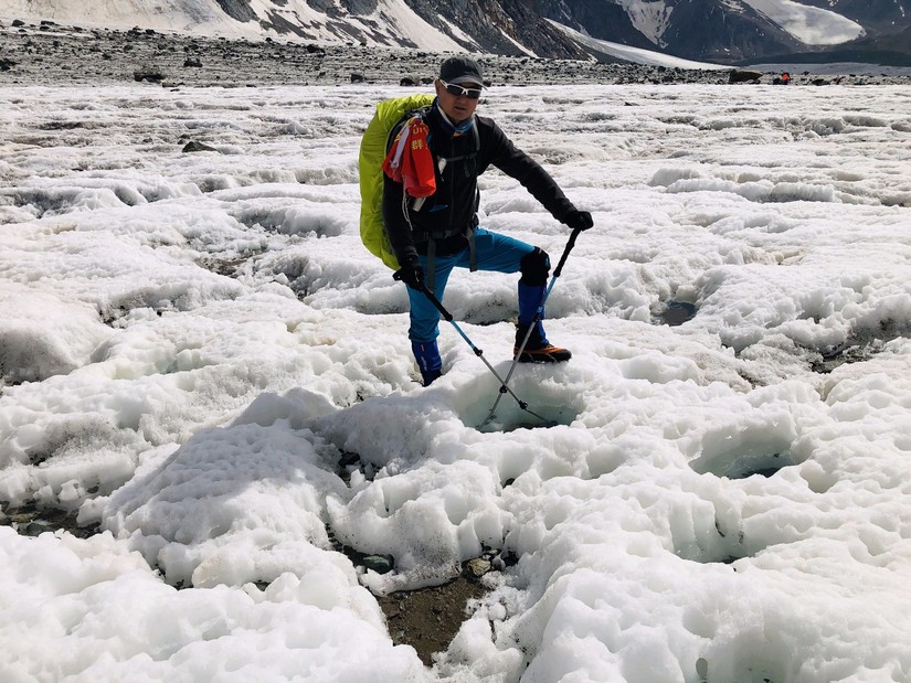 雪峰冰川雪莲草甸十分的激动八分憾——2019年7月环博格达纪实