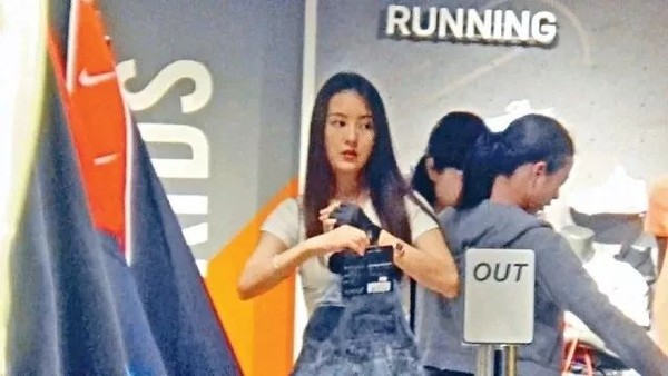 天王嫂方媛费尽心思嫁入豪门,天王嫂和方媛最近的视频