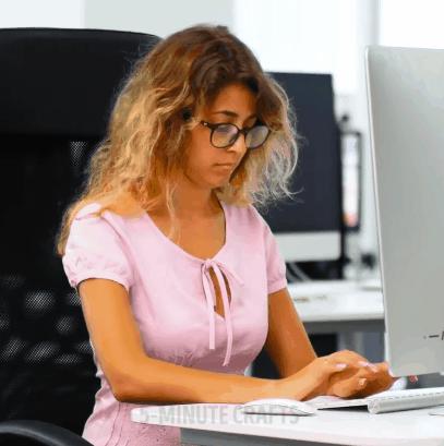 3块钱的可乐喝一口永远值两块九,3块钱可乐可以赚多少