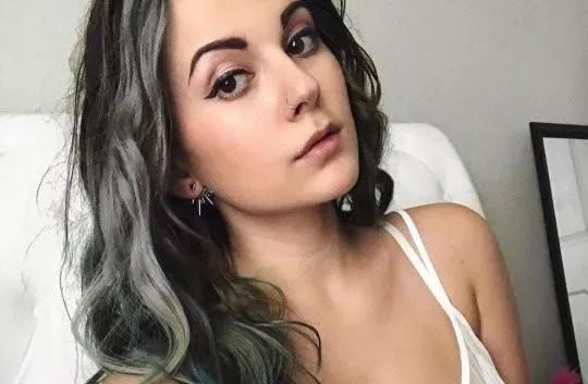 水过敏会引起荨麻疹吗,水过敏皮肤