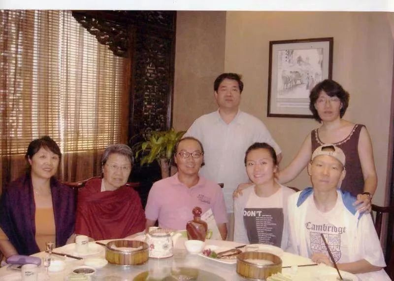 她陪伴儿子战胜嗅母细胞瘤,也成为儿童营养“万事通”