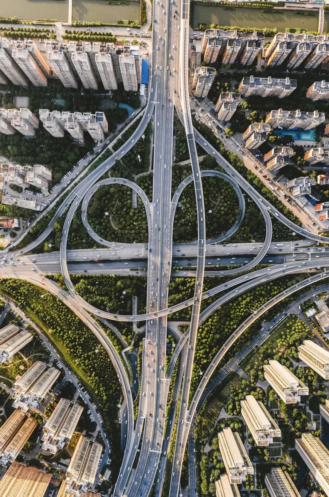 立交桥和高架桥哪个好用,交子立交桥