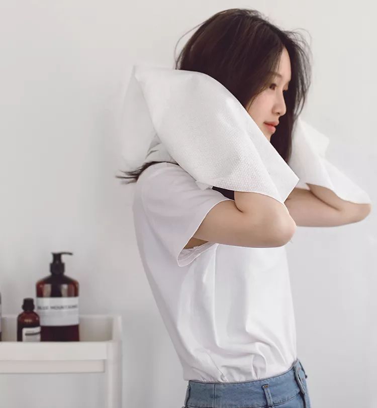 丰唇怎样让唇边更立体,适合丰唇的唇形