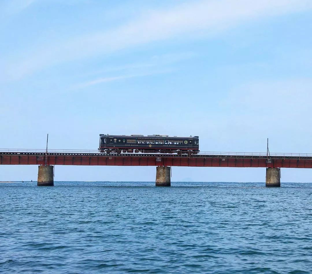 日本10条最好看电车线路,日本特急电车