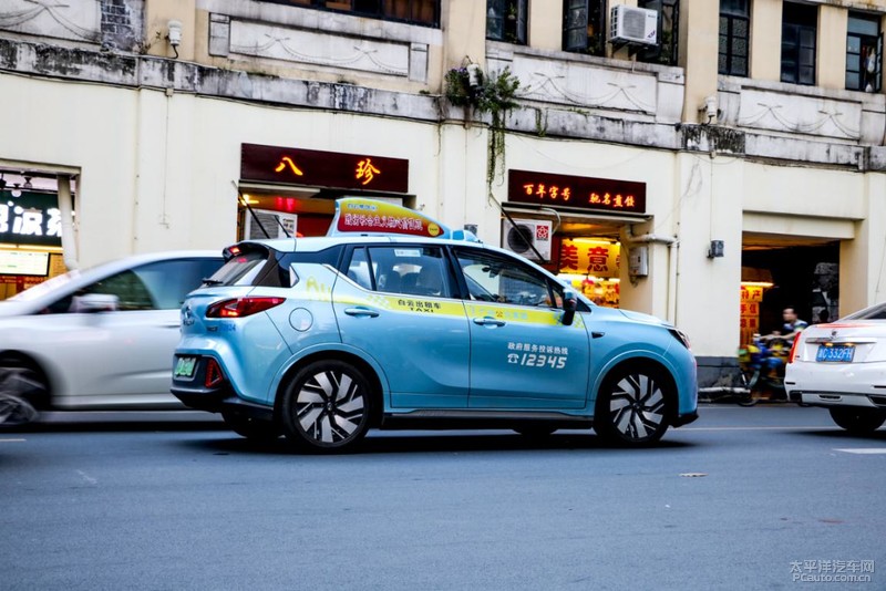 广州黄颜色的出租车 (广州出租车为什么这么多颜色)