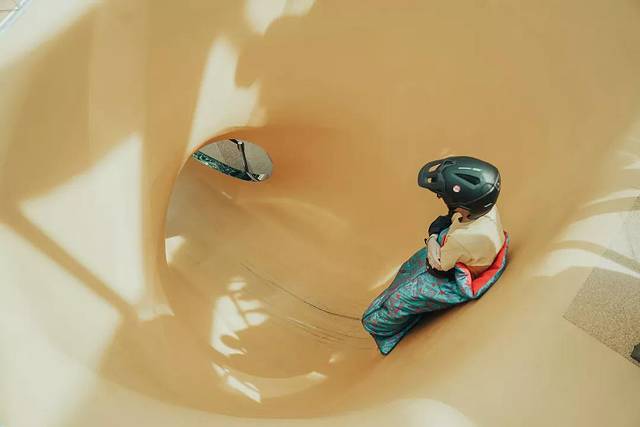 新加坡最美的机场有什么好玩的,新加坡机场免费观光之旅