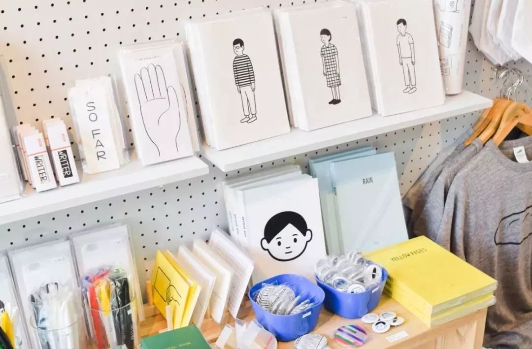 喜茶logo的鼻祖竟然是他？！20年只画简笔画，笔下的小人个个“冷漠脸”，却让无数网友沦陷