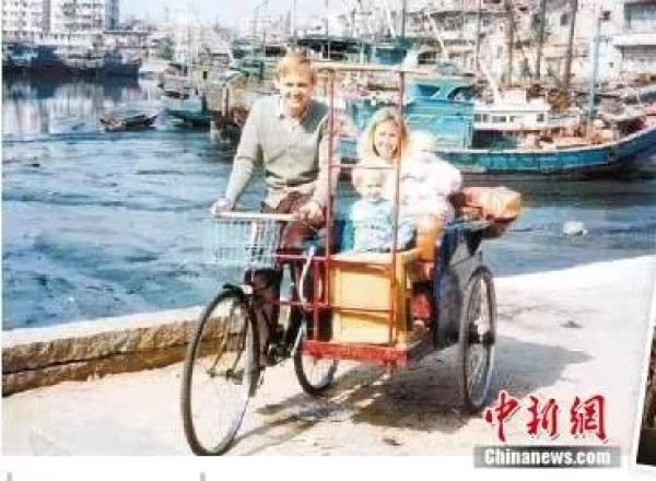 25年两次环游中国，这名老外却说，我越来越不了解中国……小新推荐