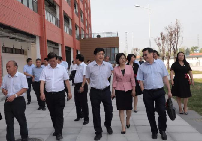 郑州二中和河南省实验中学,郑州第二实验高中