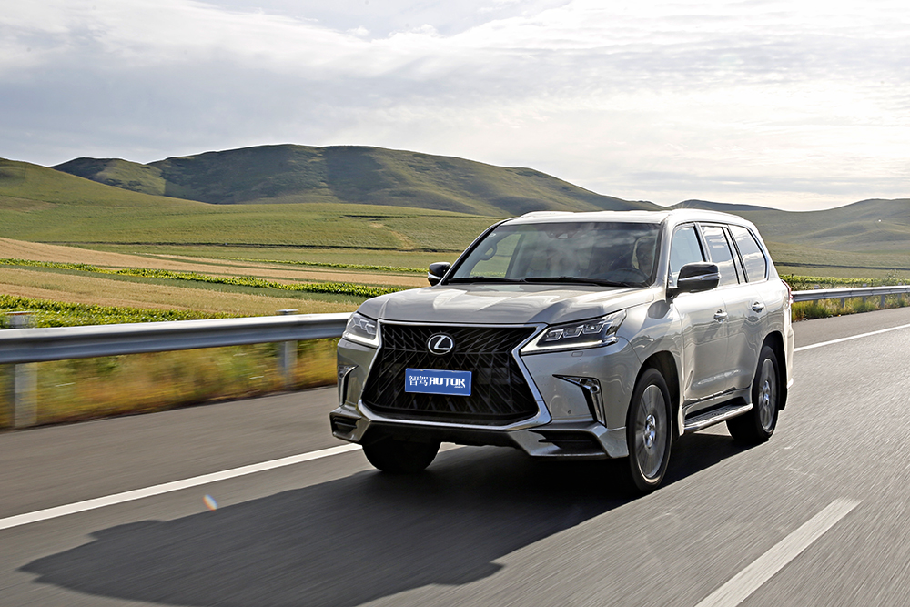 19款雷克萨斯lx570试驾巅峰版,雷克萨斯lx570黑曜巅峰限量版试驾