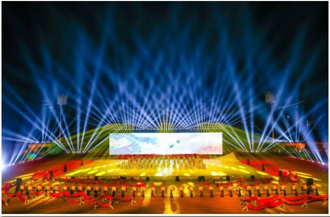 黄冈校运会开幕式入场表演,美爆了黄冈市五运会开幕式