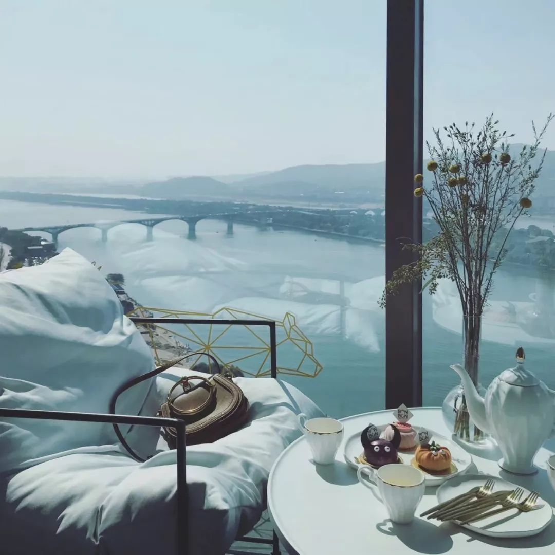 美心流心月饼特色,港华流心月饼和美心月饼哪个好吃