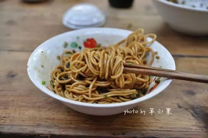 浙江其实是一个隐藏的吃面大省，义乌这两种面，看了就想流口水